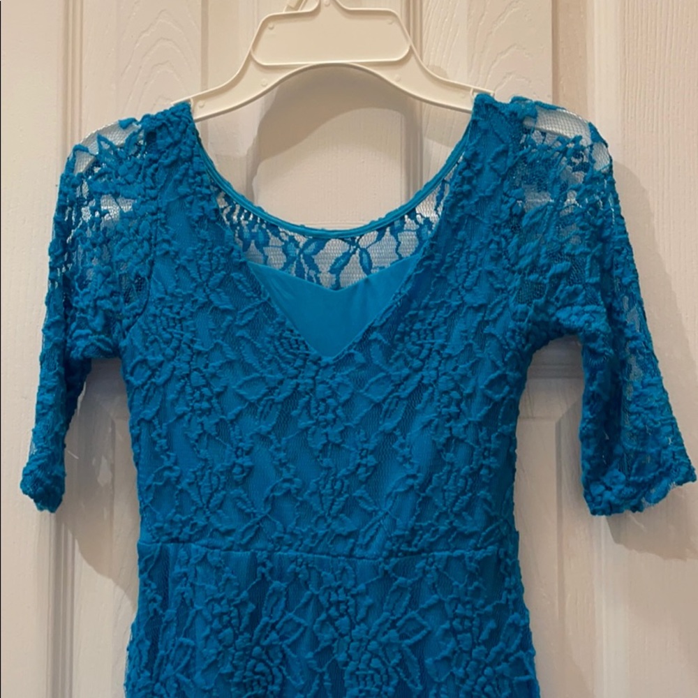 Dress - Picture 6 of 7